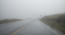 Straße im Nebel